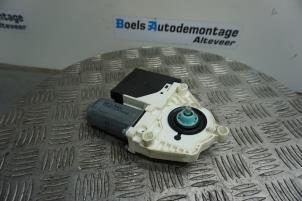 Used Door window motor Volkswagen Passat (3C2) 1.9 TDI Price on request offered by Boels Autodemontage