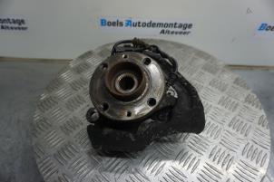 Used Front wheel hub Renault Clio III (BR/CR) 1.5 dCi FAP Price € 35,00 Margin scheme offered by Boels Autodemontage