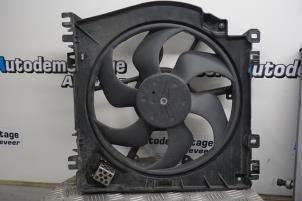 Used Radiator fan Renault Clio III (BR/CR) 1.5 dCi FAP Price on request offered by Boels Autodemontage