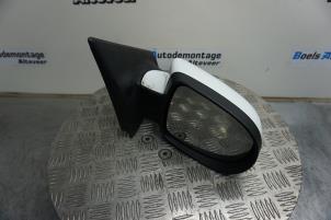 Used Wing mirror, right Renault Clio III (BR/CR) 1.5 dCi FAP Price € 50,00 Margin scheme offered by Boels Autodemontage