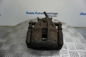 Used Front brake calliper, right Renault Clio III (BR/CR) 1.5 dCi FAP Price on request offered by Boels Autodemontage