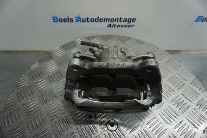 Front brake calliper, right from a Volkswagen Caddy Cargo V (SBA/SBH) 2.0 TDI BlueMotionTechnology 2022