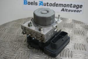 Gebrauchte ABS Pumpe Mitsubishi Space Star (A0) 1.0 12V Preis € 75,00 Margenregelung angeboten von Boels Autodemontage