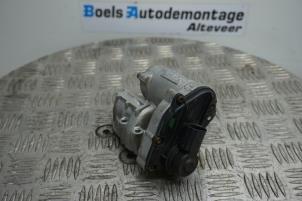 Usados Válvula EGR Opel Signum (F48) 2.2 DGI 16V Precio € 35,00 Norma de margen ofrecido por Boels Autodemontage
