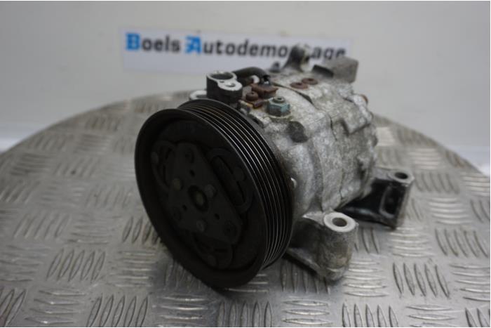 Usagé Pompe clim Nissan Micra (K11) 1.3 ,N-CVT 16V Prix € 50,00 Règlement à la marge proposé par Boels Autodemontage