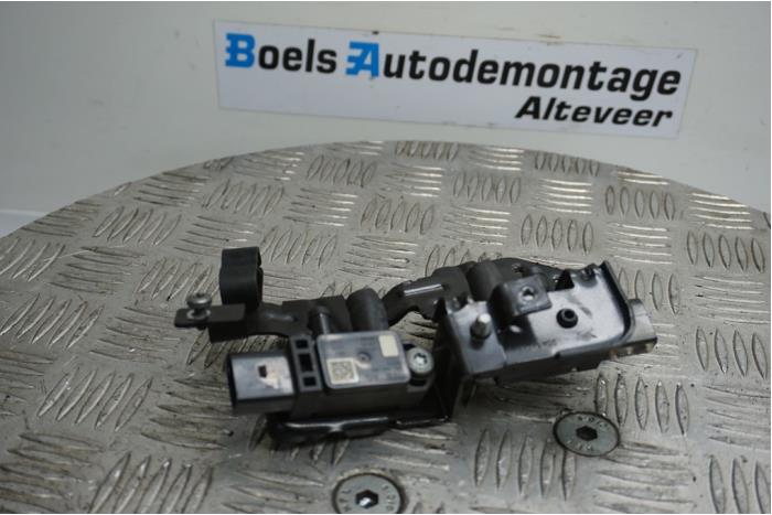 Begagnade MAP-sensor (insugsrör) Volkswagen Polo V (6R) 1.4 TDI DPF BlueMotion technology Pris € 45,00 Marginaltabell erbjuds av Boels Autodemontage