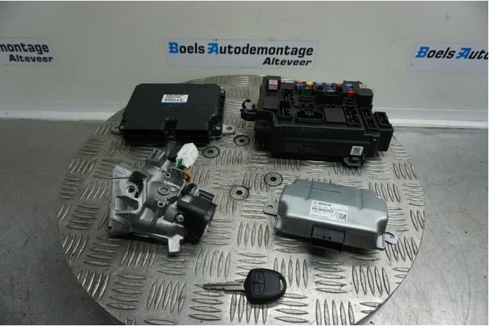 Used Ignition lock + computer Mitsubishi ASX 1.6 MIVEC 16V Price € 180,00 Margin scheme offered by Boels Autodemontage