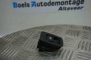 Used Electric window switch BMW 3 serie Touring (E91) 318d 16V Price € 10,00 Margin scheme offered by Boels Autodemontage