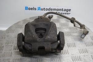 Used Front brake calliper, right BMW 3 serie Touring (E91) 318d 16V Price € 50,00 Margin scheme offered by Boels Autodemontage