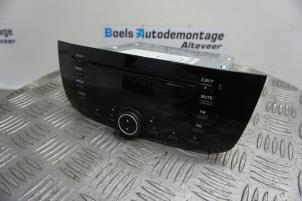 Used Radio CD player Fiat Punto Evo (199) 1.4 Price € 50,00 Margin scheme offered by Boels Autodemontage