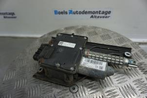 Używane Silnik hamulca postojowego Opel Insignia Mk.I 2.8 VXR V6 Turbo Ecotec 24V 4x4 Cena € 100,00 Procedura marży oferowane przez Boels Autodemontage