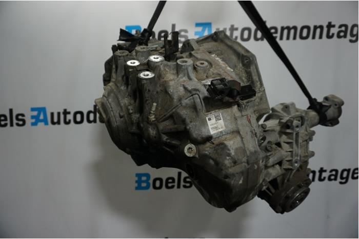 Gearbox from a Vauxhall Insignia Mk.I 2.8 VXR V6 Turbo Ecotec 24V 4x4 2013