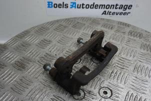 Used Rear brake calliperholder, right Hyundai i10 (F5) 1.1i 12V Price € 20,00 Margin scheme offered by Boels Autodemontage