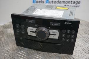 Gebrauchte Radio CD Spieler Opel Corsa D 1.4 16V Twinport Preis € 50,00 Margenregelung angeboten von Boels Autodemontage
