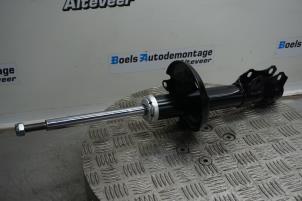 Used Front shock absorber rod, right Seat Ibiza II (6K1) Price on request offered by Boels Autodemontage