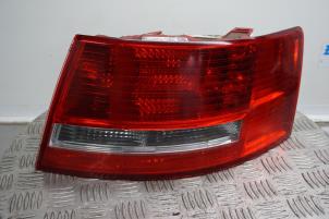 Używane Tylne swiatlo pozycyjne prawe Audi A6 (C6) 2.0 T FSI 16V Cena € 35,00 Procedura marży oferowane przez Boels Autodemontage