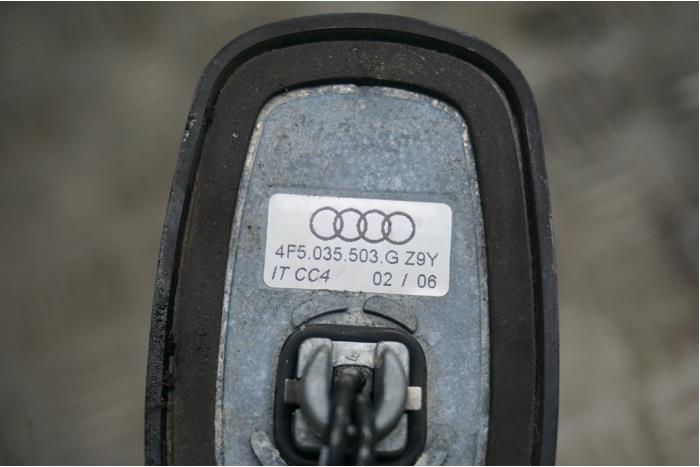 Antenne van een Audi A6 2006