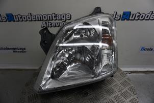 Used Headlight, left Opel Meriva 1.6 Price € 40,00 Margin scheme offered by Boels Autodemontage