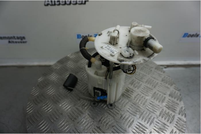 Usagé Pompe à carburant Kia Rio III (UB) 1.1 CRDi VGT 12V Prix € 40,00 Règlement à la marge proposé par Boels Autodemontage