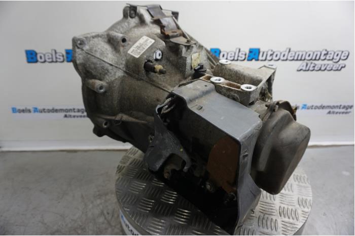 Gearbox from a Ford Fiesta 6 (JA8) 1.25 16V 2009