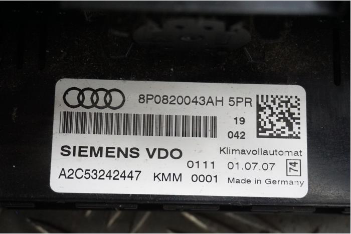 Panneau de commandes chauffage d'un Audi A3 (8P1) 1.6 16V FSI 2007