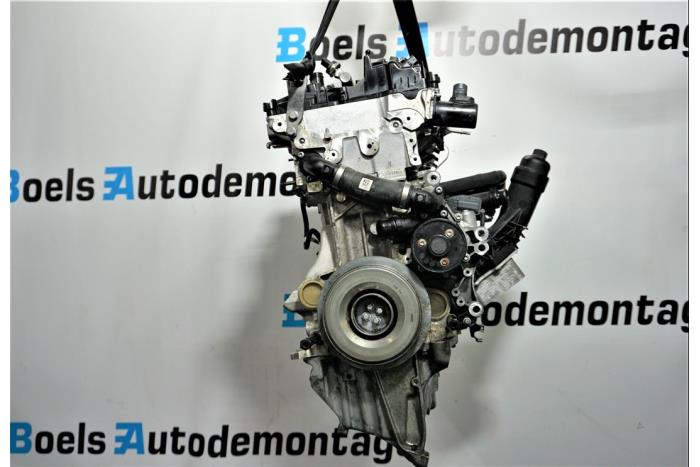 Engine from a BMW 5 serie (G30) 530i 2.0 TwinPower Turbo 16V 2021