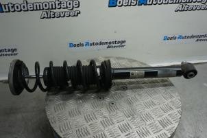 Used Rear shock absorber rod, left BMW 5 serie (G30) 530i 2.0 TwinPower Turbo 16V Price € 75,00 Margin scheme offered by Boels Autodemontage