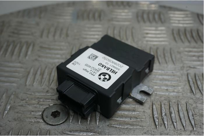Usagé Module pompe carburant BMW 5 serie (G30) 530i 2.0 TwinPower Turbo 16V Prix € 60,00 Règlement à la marge proposé par Boels Autodemontage