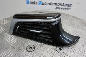 Usados Rejilla de aire de salpicadero BMW 5 serie (G30) 530i 2.0 TwinPower Turbo 16V Precio € 25,00 Norma de margen ofrecido por Boels Autodemontage