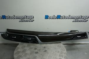 Usagé Cadre tableau de bord BMW 5 serie (G30) 530i 2.0 TwinPower Turbo 16V Prix € 75,00 Règlement à la marge proposé par Boels Autodemontage
