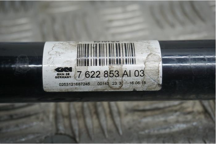 Drive shaft, rear left from a BMW 3 serie (F30) 330e 2018