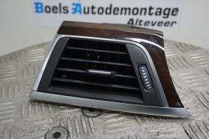 Used Dashboard vent BMW 3 serie (F30) 330e Price € 20,00 Margin scheme offered by Boels Autodemontage