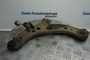Used Front wishbone, left Daihatsu Sirion 2 (M3) 1.0 12V DVVT Price € 25,00 Margin scheme offered by Boels Autodemontage