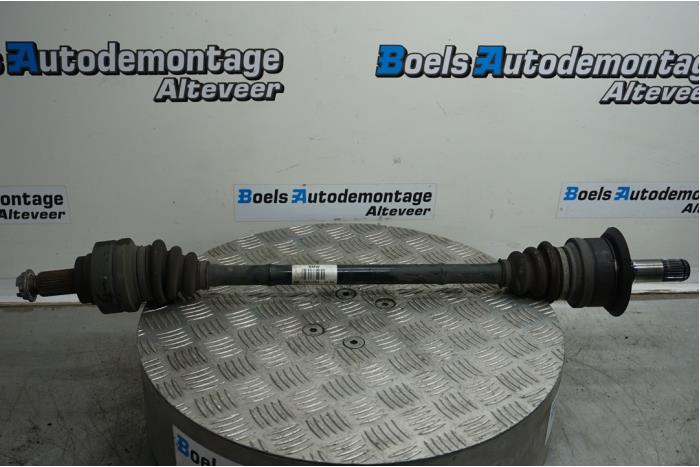 Drive shaft, rear right from a BMW 3 serie Gran Turismo (F34) 320d 2.0 16V 2016