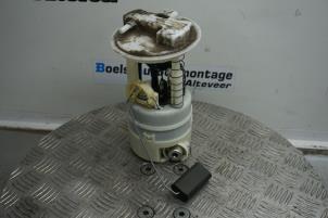 Używane Elektryczna pompa paliwa Nissan Note (E11) 1.4 16V Cena € 35,00 Procedura marży oferowane przez Boels Autodemontage