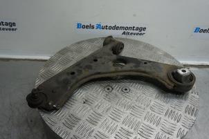 Used Front wishbone, left Fiat Punto Evo (199) 1.4 Price € 25,00 Margin scheme offered by Boels Autodemontage