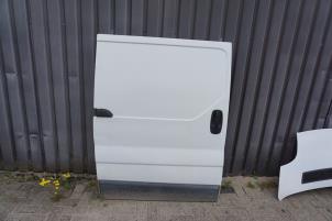 Used Sliding door, right Nissan Primastar Price € 100,00 Margin scheme offered by Boels Autodemontage