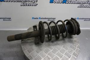 Used Front shock absorber rod, right Renault Megane II (BM/CM) 1.6 16V Price on request offered by Boels Autodemontage