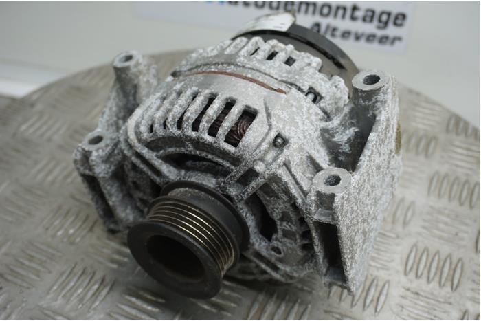 Begagnade Dynamo Opel Signum (F48) 2.2 DGI 16V Pris € 50,00 Marginaltabell erbjuds av Boels Autodemontage