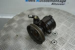 Used Power steering pump Fiat Doblo Cargo (263) 1.4 16V Price € 35,00 Margin scheme offered by Boels Autodemontage