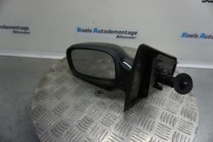 Used Wing mirror, left Renault Clio III (BR/CR) 1.4 16V Price € 35,00 Margin scheme offered by Boels Autodemontage
