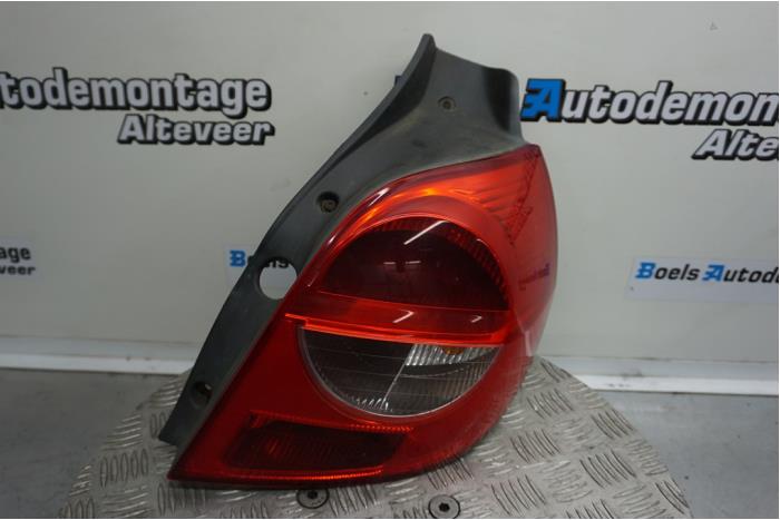 Taillight, right from a Renault Clio III (BR/CR) 1.4 16V 2006