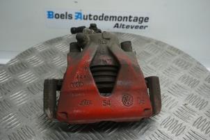 Used Front brake calliper, right Audi TT Roadster (8N9) 1.8 20V Turbo Price € 35,00 Margin scheme offered by Boels Autodemontage
