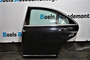 Usagé Portière 4portes arrière gauche Mercedes S (W221) 3.5 S-350 24V Prix € 145,00 Règlement à la marge proposé par Boels Autodemontage