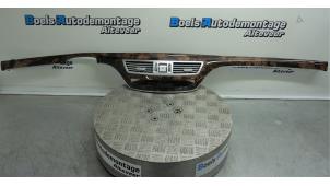 Used Dashboard part Mercedes S (W221) 3.5 S-350 24V Price € 50,00 Margin scheme offered by Boels Autodemontage