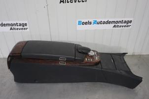 Used Middle console Mercedes S (W221) 3.5 S-350 24V Price € 175,00 Margin scheme offered by Boels Autodemontage