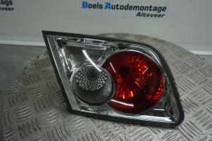 Używane Tylne swiatlo pozycyjne lewe Mazda 6 (GG12/82) 1.8i 16V Cena € 30,00 Procedura marży oferowane przez Boels Autodemontage