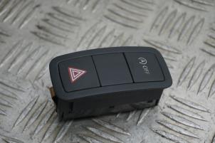 Gebrauchte Panikbeleuchtung Schalter Audi A1 (8X1/8XK) 1.4 TFSI 16V 122 Preis € 20,00 Margenregelung angeboten von Boels Autodemontage