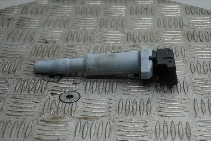 Pen ignition coil from a BMW 1 serie (E87/87N) 118i 16V 2006