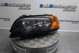 Używane Reflektor lewy BMW 3 serie (E46/2) 318 Ci Cena € 35,00 Procedura marży oferowane przez Boels Autodemontage